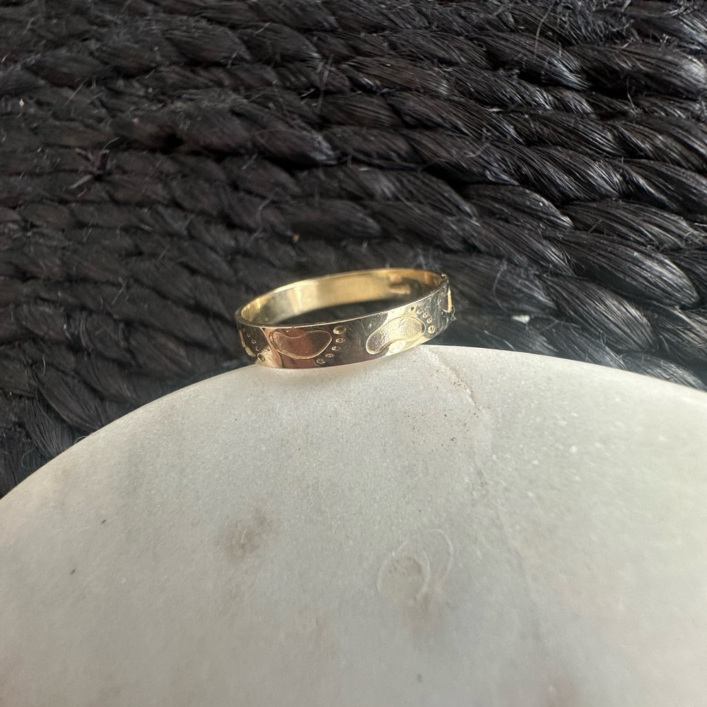 14K SOLID GOLD RING 7.5